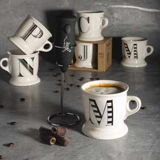 cafe-personalizado-Letra-M